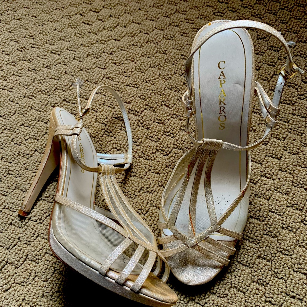 Gorgeous strappy 4-inch shoes. Creamy color with a bit of sparkle.
